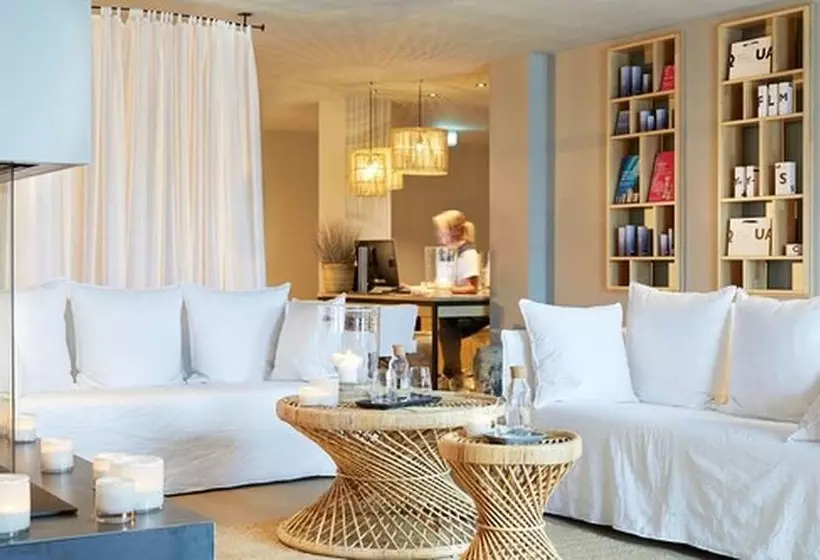 Lighthouse Hotel & Spa