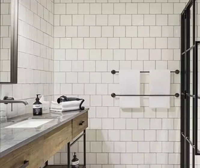 Lighthouse Hotel & Spa