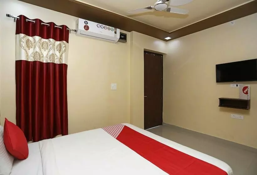Hotelli Oyo 18346 Glorify Stay2