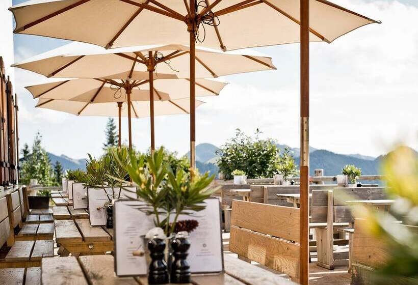 Majatalo Berghotel Altes Wallberghaus