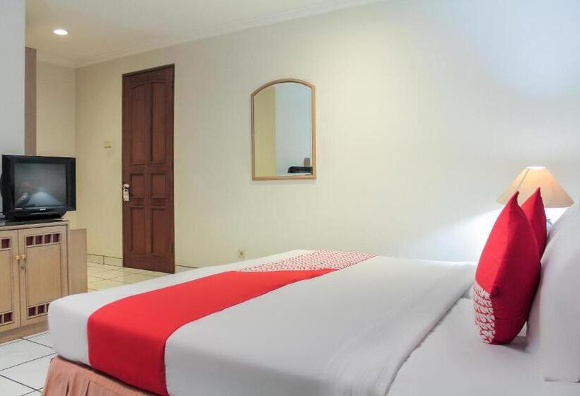 Otel Oyo 123 Puri Lotus