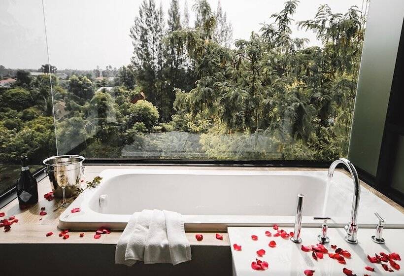 בית מלון כפרי Kaida Resort & Residences