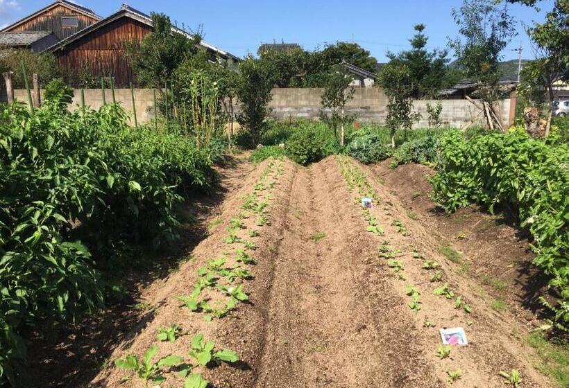 هتل Waterside Cottage Heron