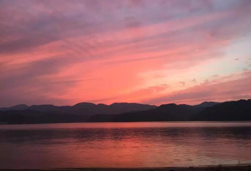 ホテル Waterside Cottage Heron