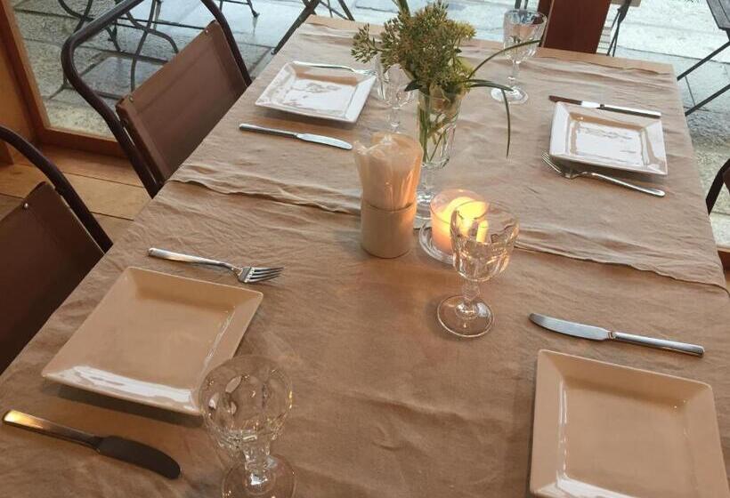 هتل Waterside Cottage Heron