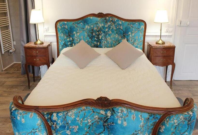 بنسيون Le Napoleon