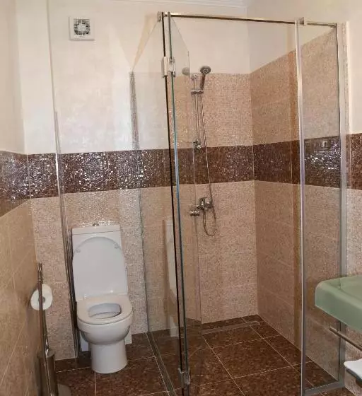 ペンション Oli House