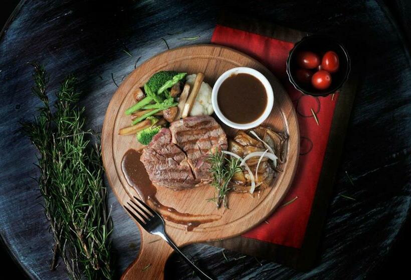 Aira Boutique Hanoi Hotel & Spa