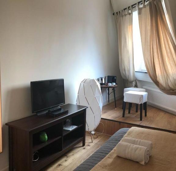 مبيت وإفطار A Dam Rooftop Lux