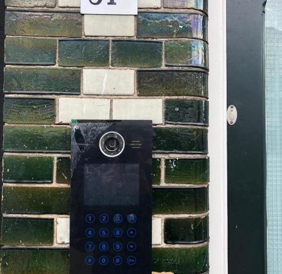 مبيت وإفطار A Dam Rooftop Lux