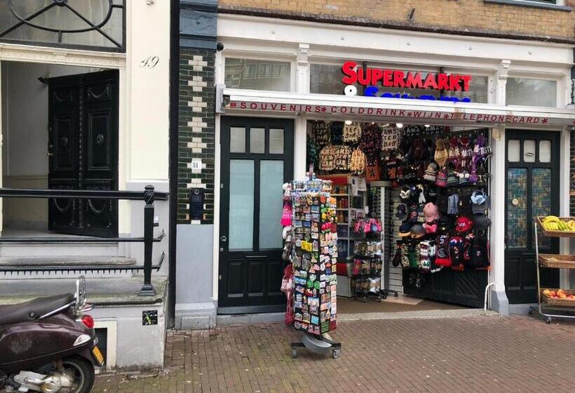 مبيت وإفطار A Dam Rooftop Lux