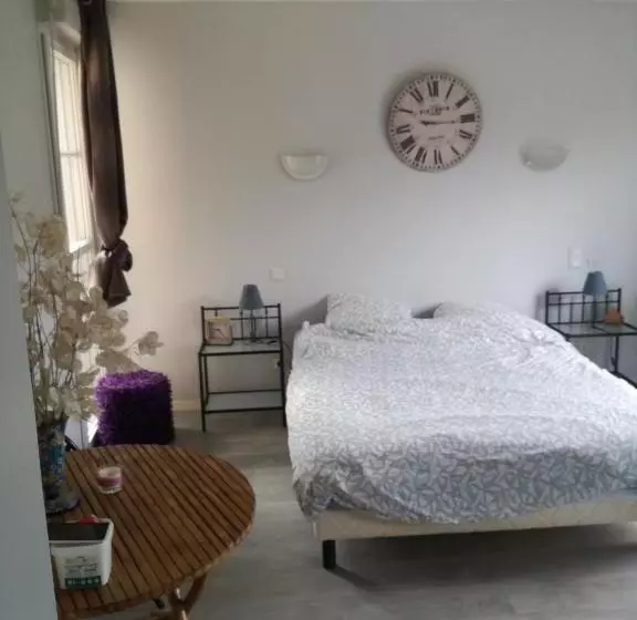 Aamiaismajoitus (B&B) Cluny Clos Fleury