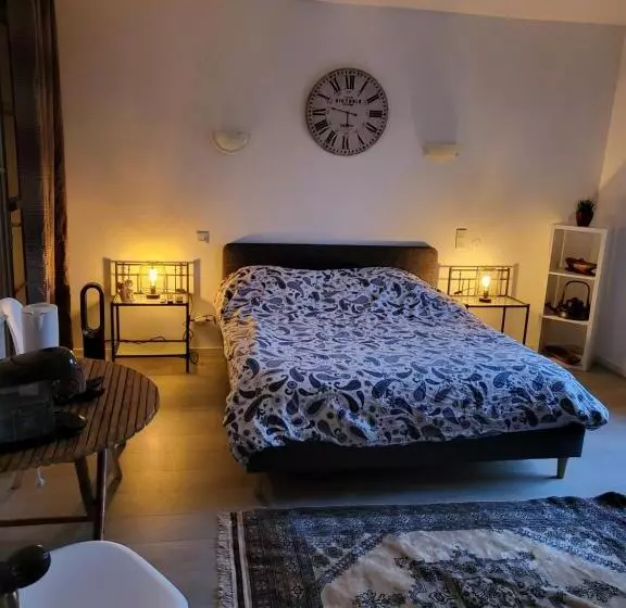 Aamiaismajoitus (B&B) Cluny Clos Fleury