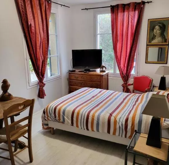 Aamiaismajoitus (B&B) Cluny Clos Fleury