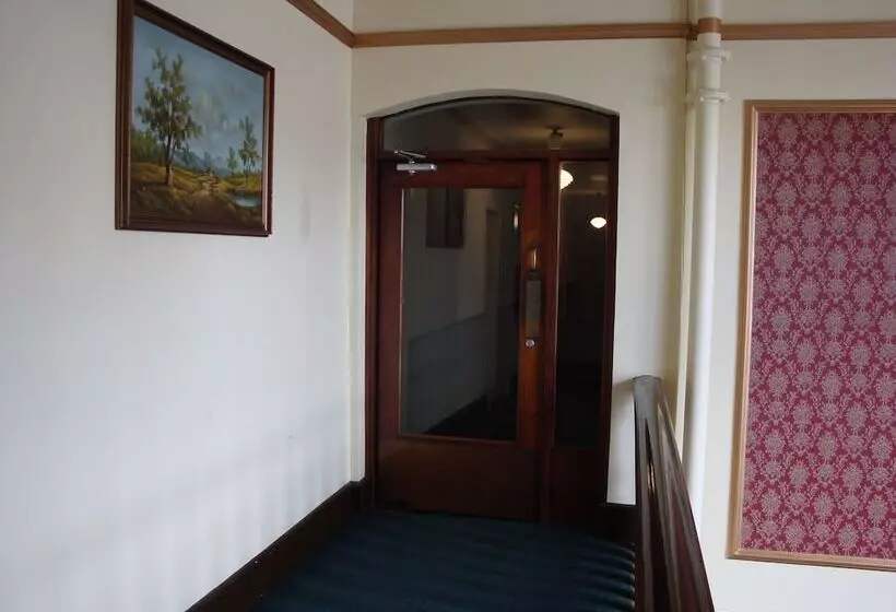 Grand Hotel   Whangarei