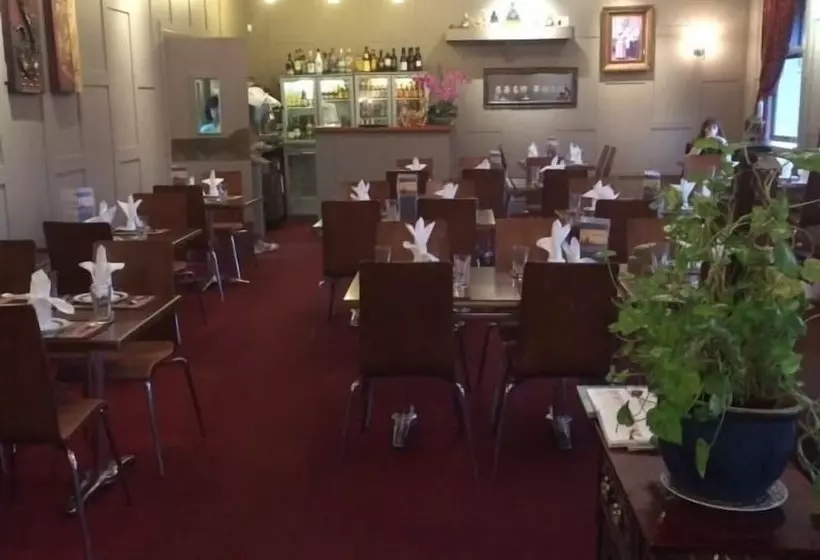 Grand Hotel   Whangarei