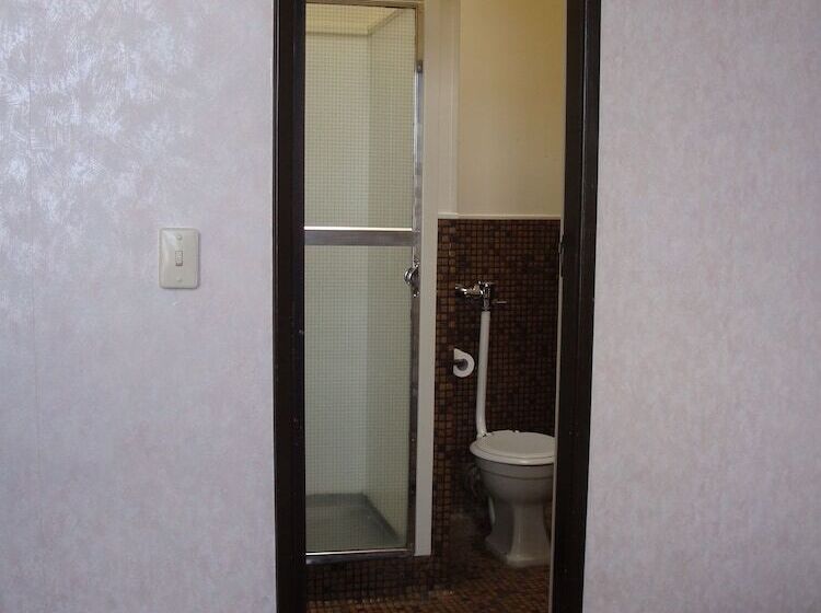 Grand Hotel   Whangarei