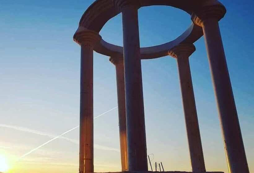 בית מלון כפרי Palmanova Beach Mardok