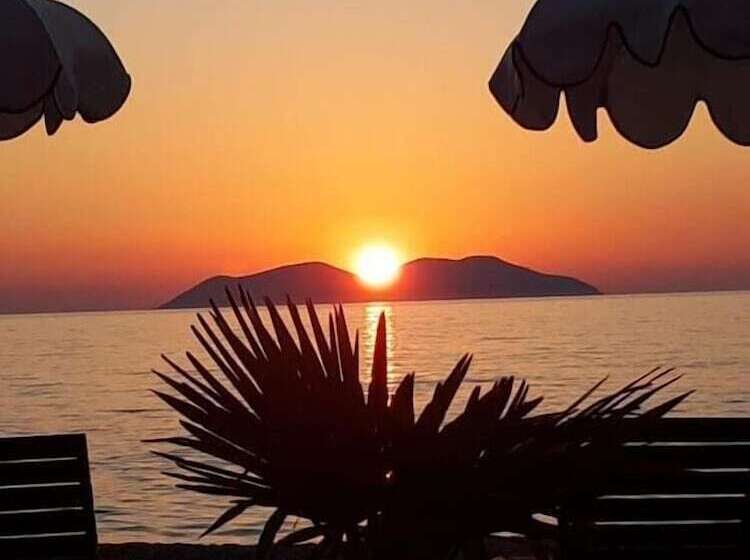 בית מלון כפרי Palmanova Beach Mardok