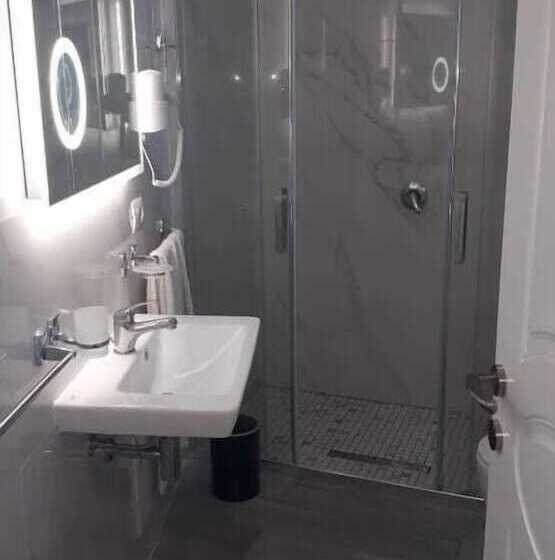 בית מלון כפרי Palmanova Beach Mardok