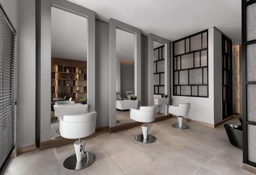 בית מלון כפרי Clark Marriott