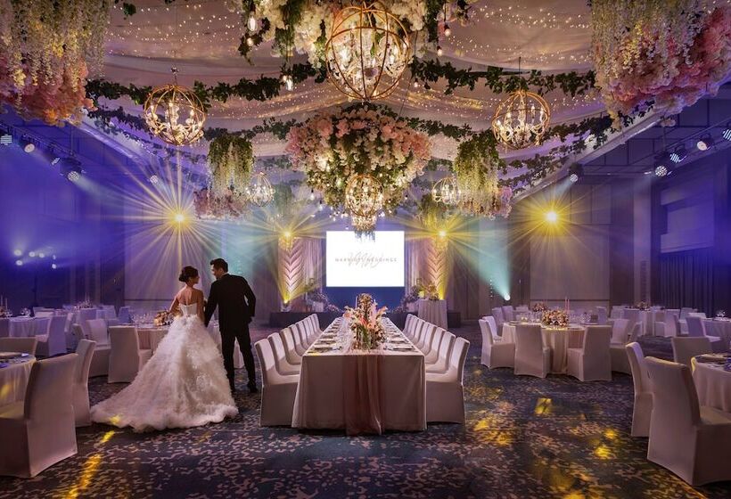 בית מלון כפרי Clark Marriott