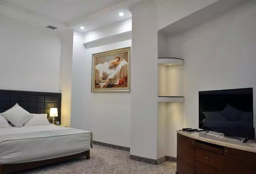 هتل Parliament Palace