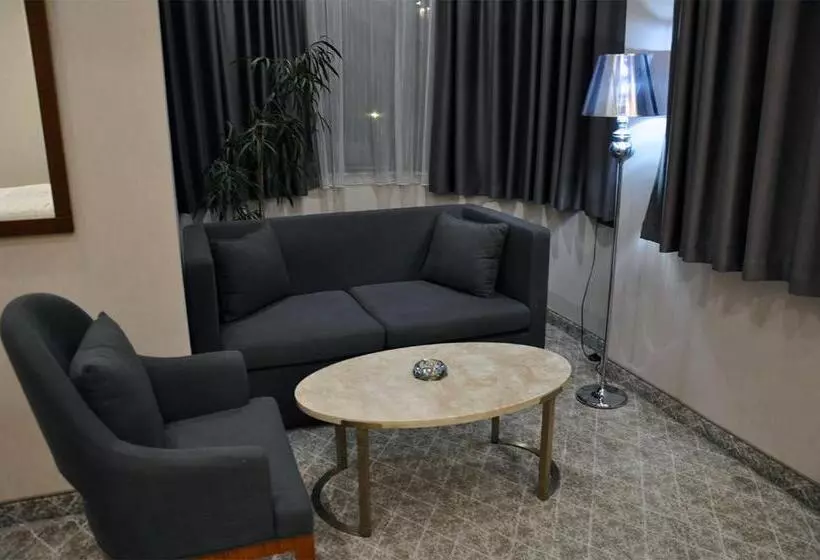 هتل Parliament Palace