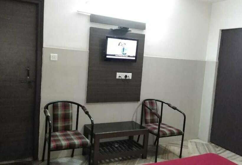 Hotel O Sai National