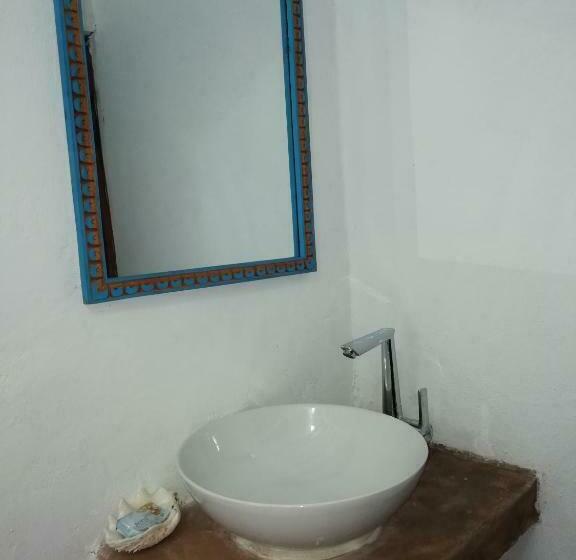 ユースホステル Sunny House Paje Ii