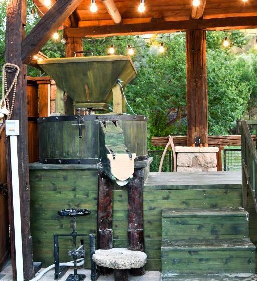 בית מלון כפרי Restaurant Emblema