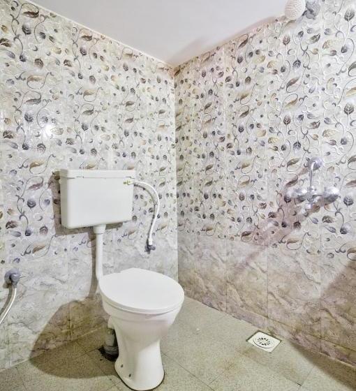 פנסיון Yashdeep House