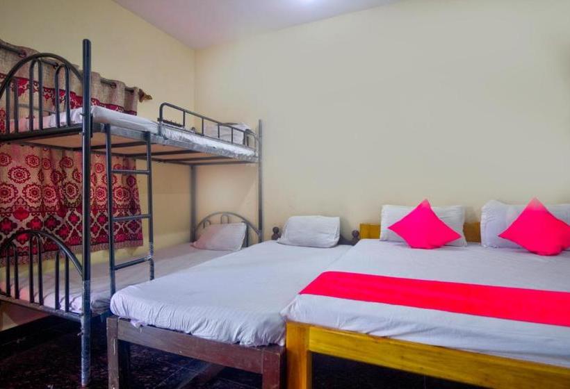 פנסיון Yashdeep House