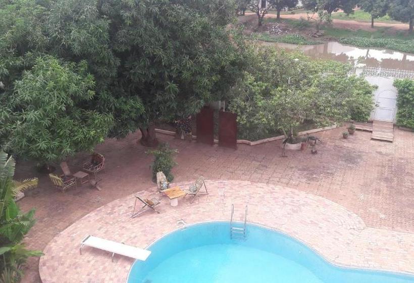 تختخواب و صبحانه Residence La Casa Blanca