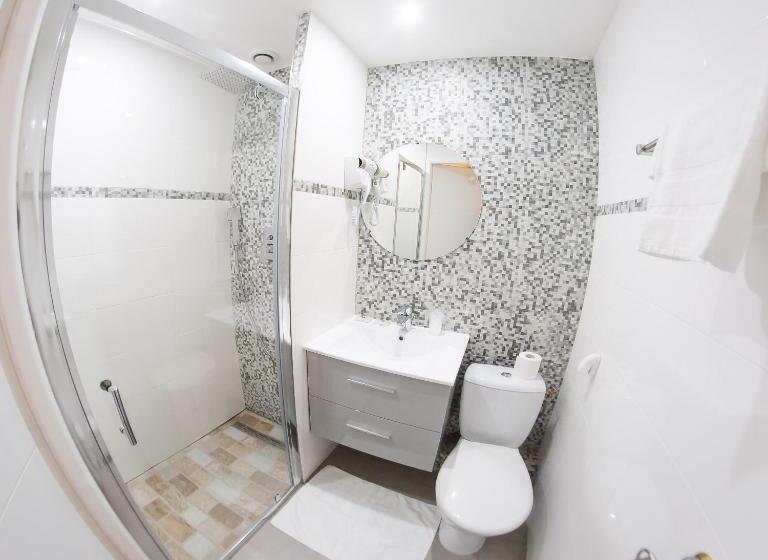 בית מלון כפרי Des Arcades