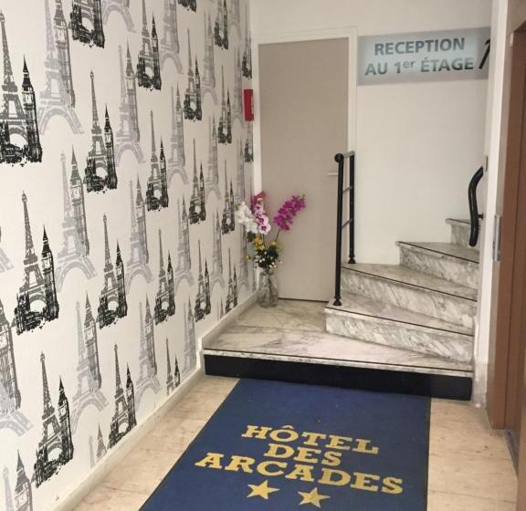 בית מלון כפרי Des Arcades