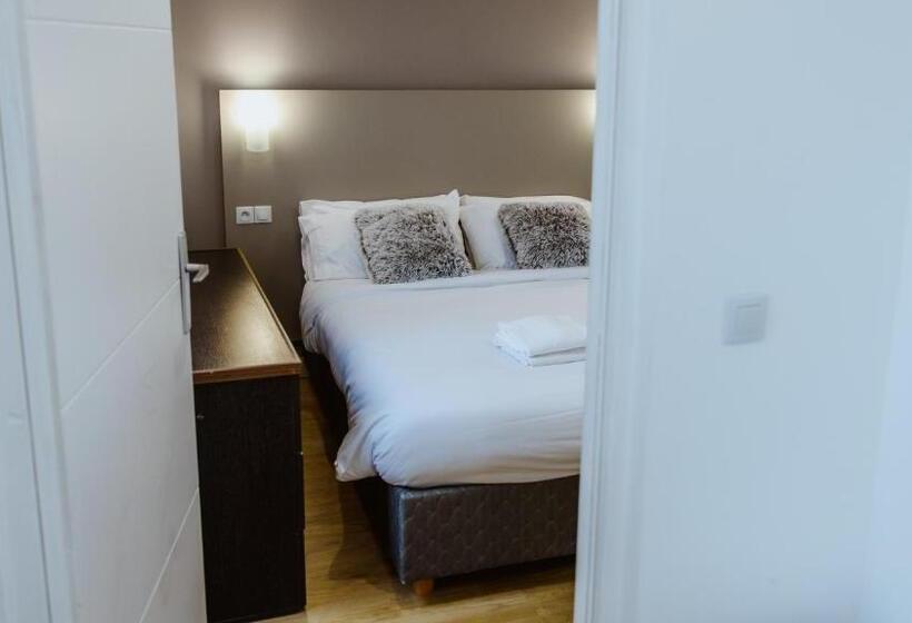 בית מלון כפרי Des Arcades