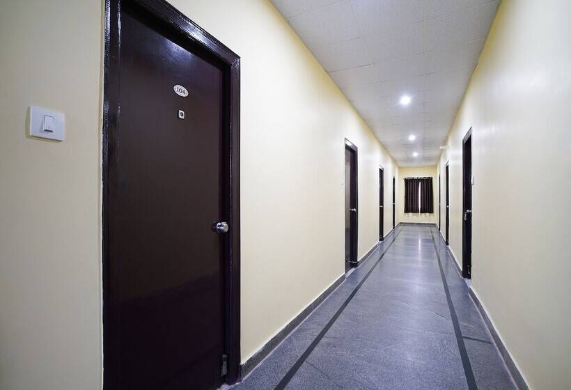 酒店 Oyo 22736 Tulasi Anugana Grand