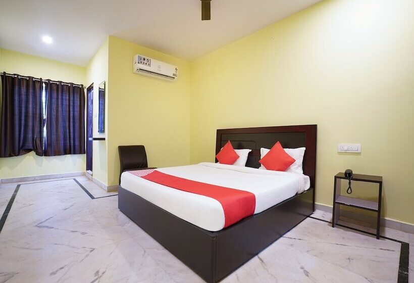 酒店 Oyo 22736 Tulasi Anugana Grand