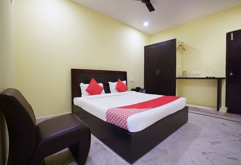 酒店 Oyo 22736 Tulasi Anugana Grand
