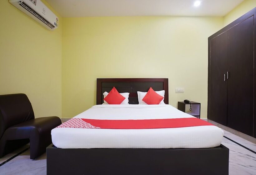 酒店 Oyo 22736 Tulasi Anugana Grand