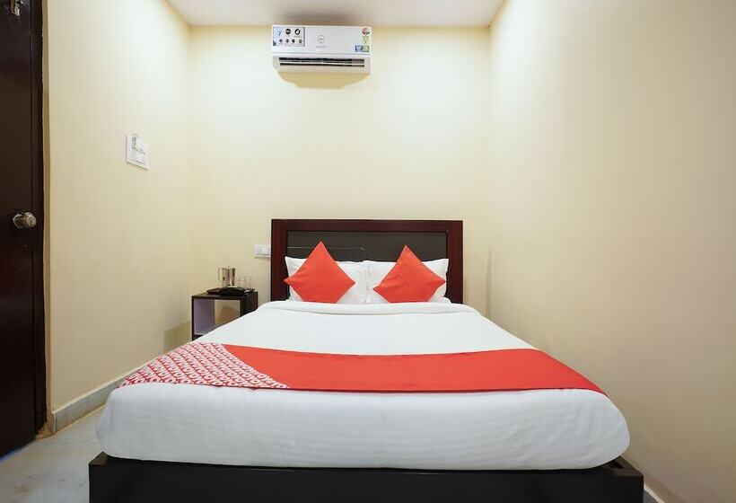 酒店 Oyo 22736 Tulasi Anugana Grand