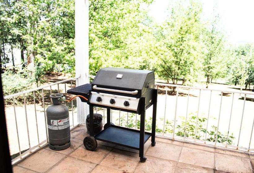 膳宿费 Cairn Grace