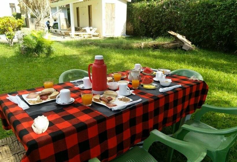 تختخواب و صبحانه Chrystal Palace Resort Malindi