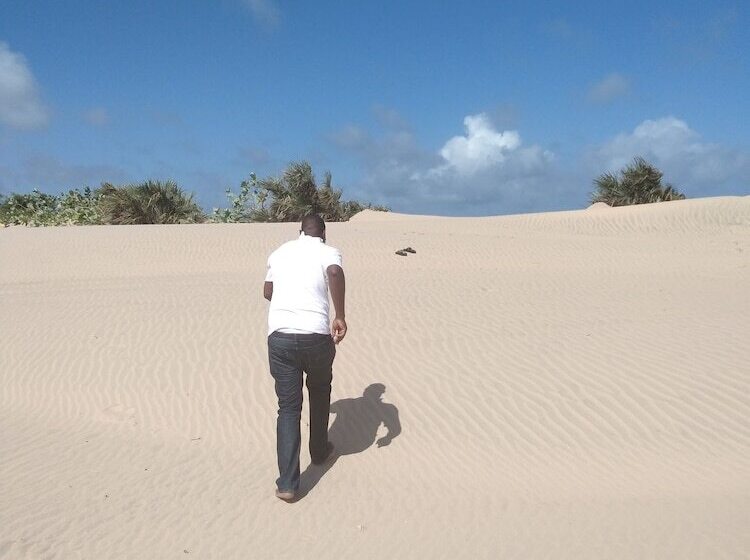 تختخواب و صبحانه Chrystal Palace Resort Malindi