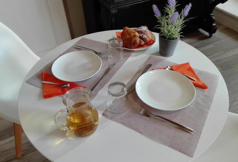 تختخواب و صبحانه Eden