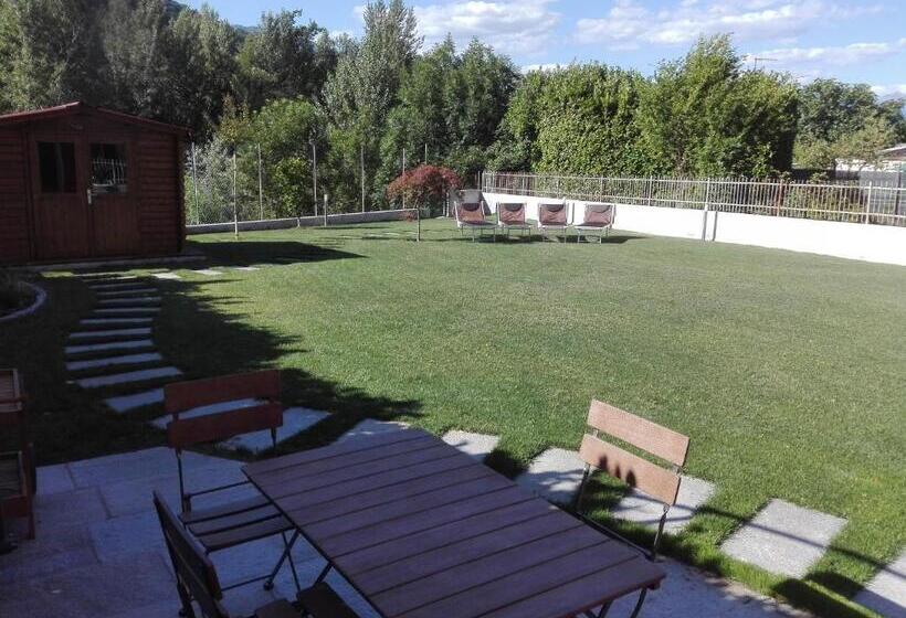 تختخواب و صبحانه Eden