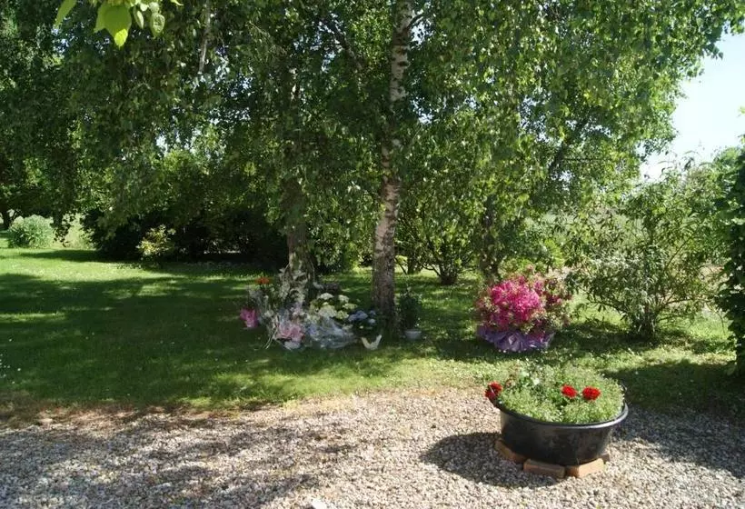 Aamiaismajoitus (B&B) Le Lac Aux Fées