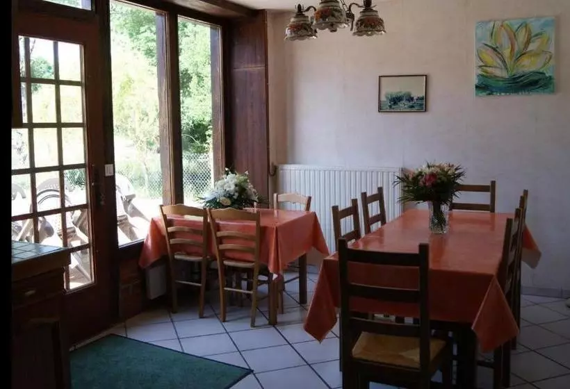 Aamiaismajoitus (B&B) Le Lac Aux Fées