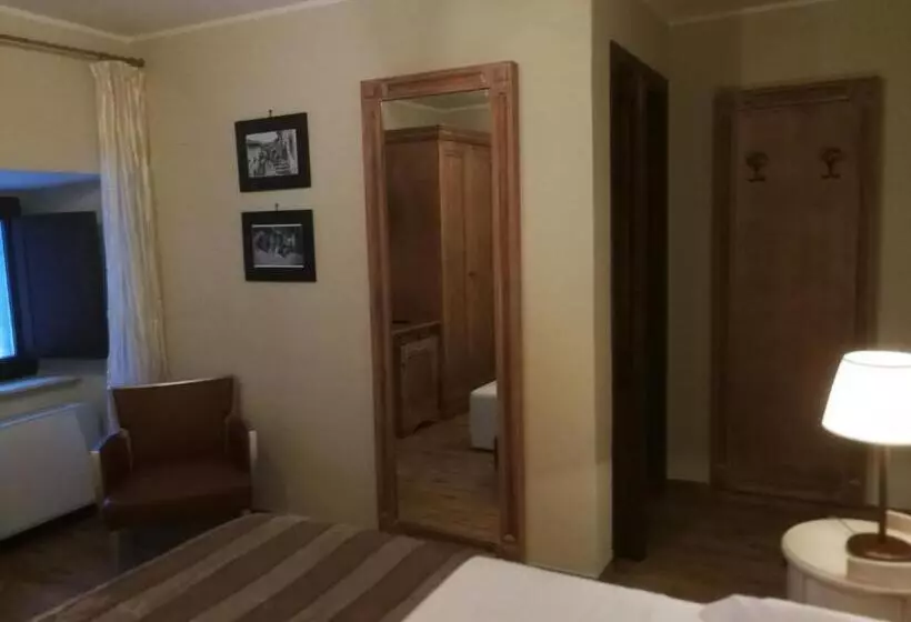 ベッドアンドブレックファースト Locanda Tre Frati